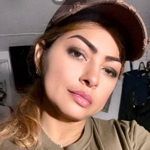 Meet your Posher, Elsy